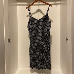 OLD NAVY BLACK WITH WHITE DETAIL DRESS